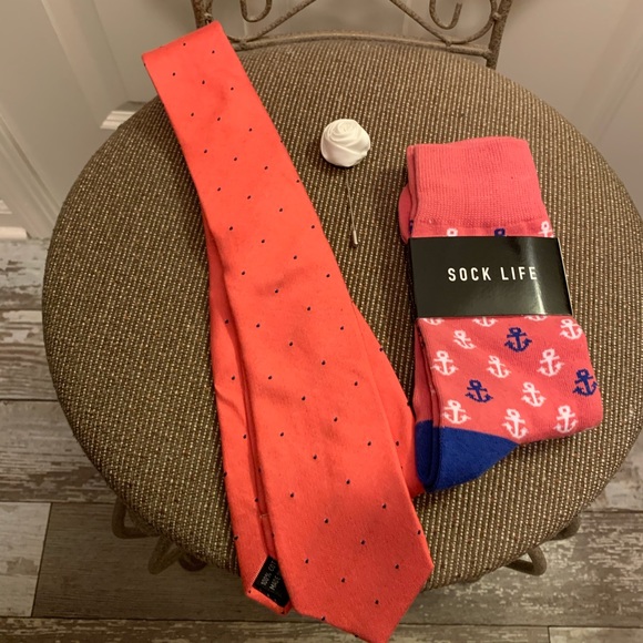 Aus Cufflinks men’s formal wear necktie Sock Life dress socks rose lapel pin new - Picture 4 of 8